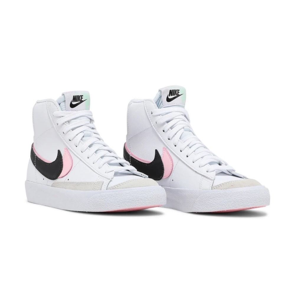 Nike Blazer Mid '77 SE GS 'White Arctic Punch'